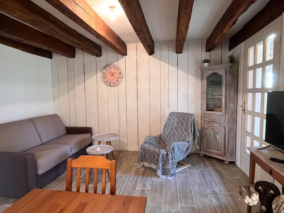 Appartamento Nature Et Calme La Chapelle-Saint-Sauveur  Esterno foto
